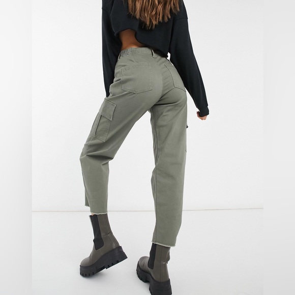Hollister Utility Frayed Hem Cargo Pants | 00R XS - Picture 3 of 6